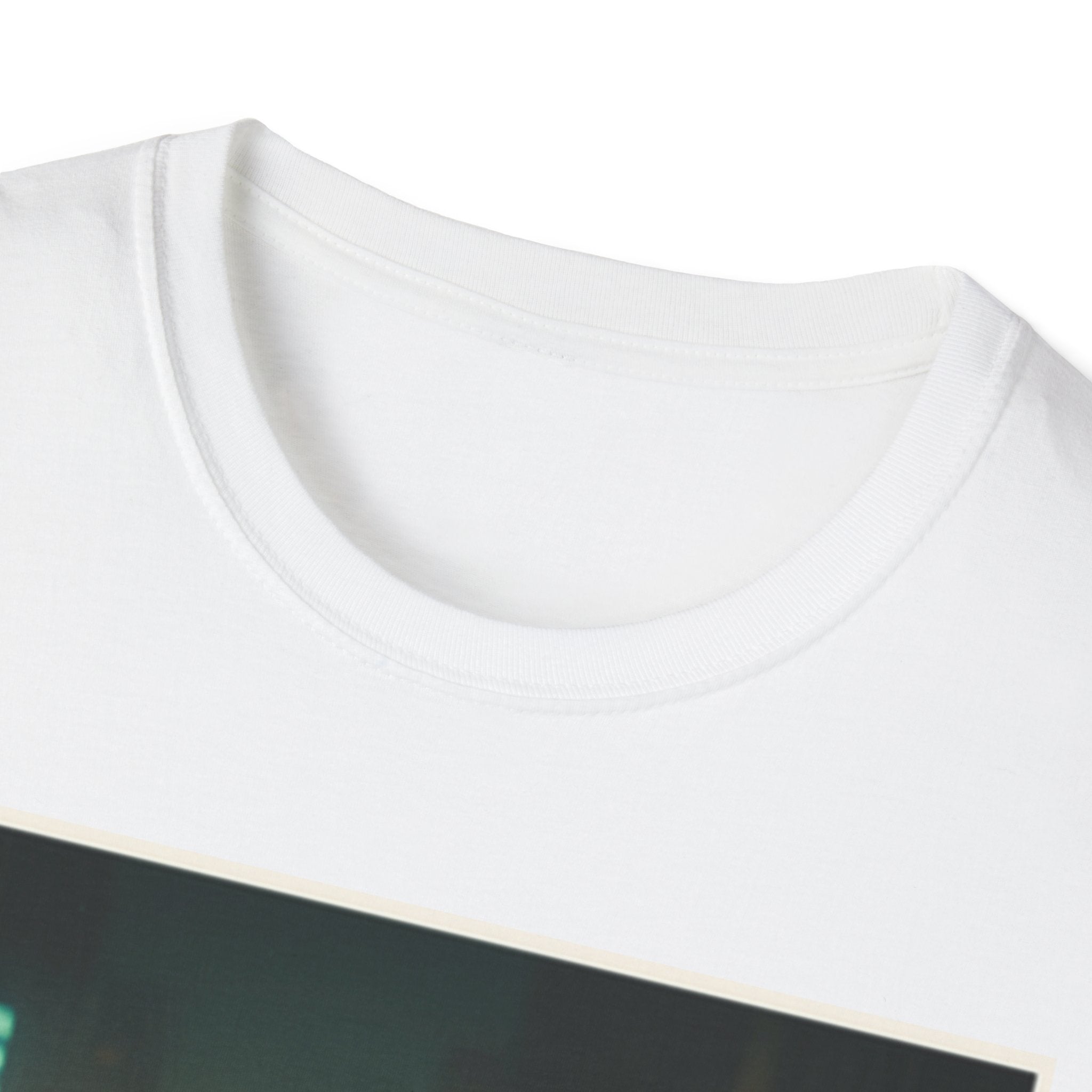 Dark Urban Photo Graphic T-Shirt — Moody Cityscape Streetwear Tee