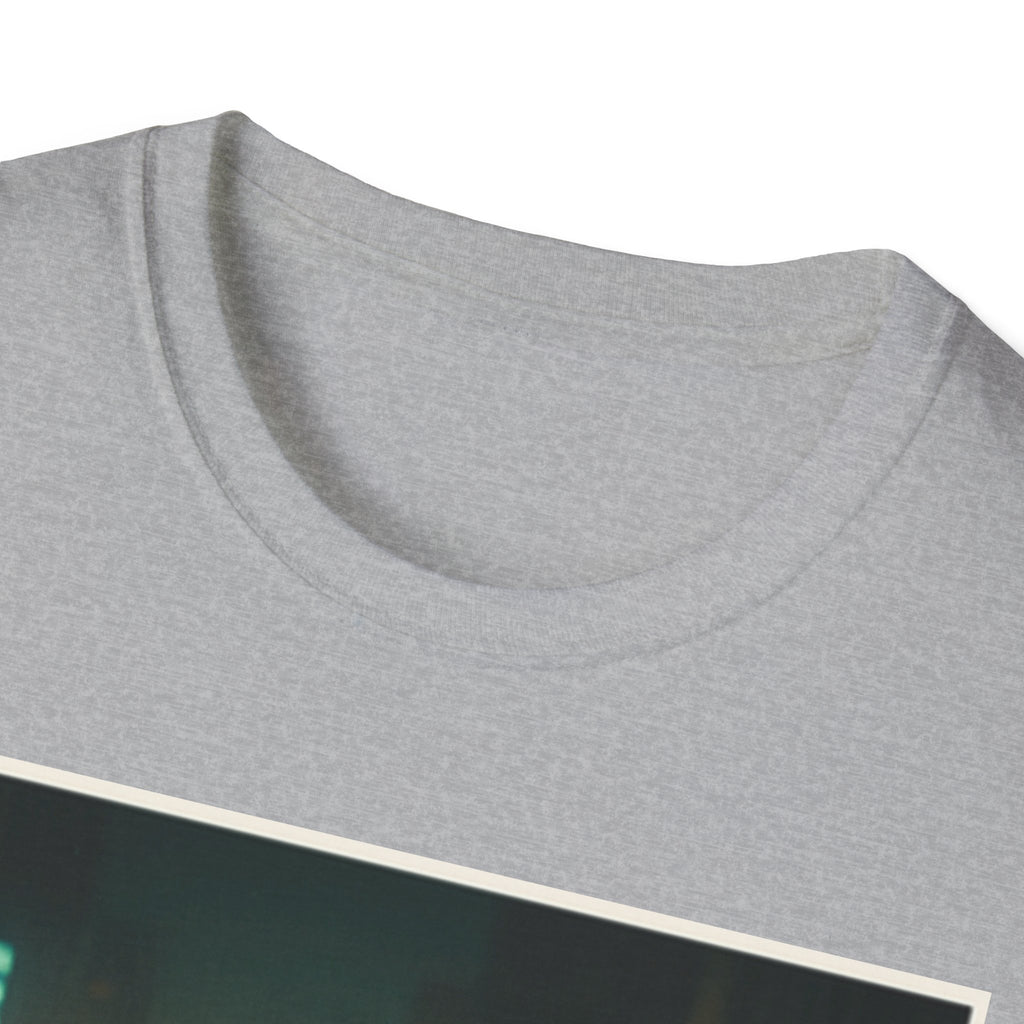 Dark Urban Photo Graphic T-Shirt — Moody Cityscape Streetwear Tee